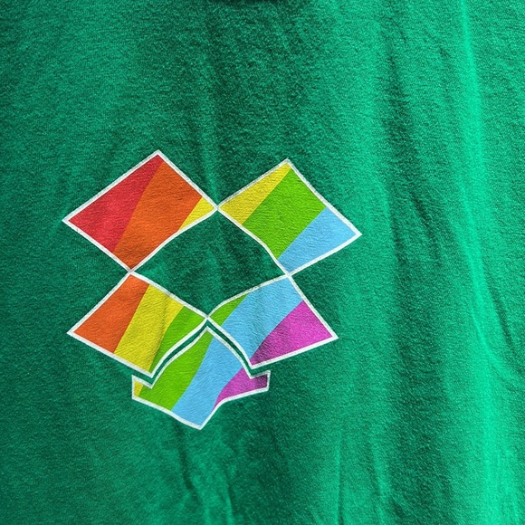 American Apperal retro 1980’s style t-shirt with colorful geometric image size L - Picture 2 of 6